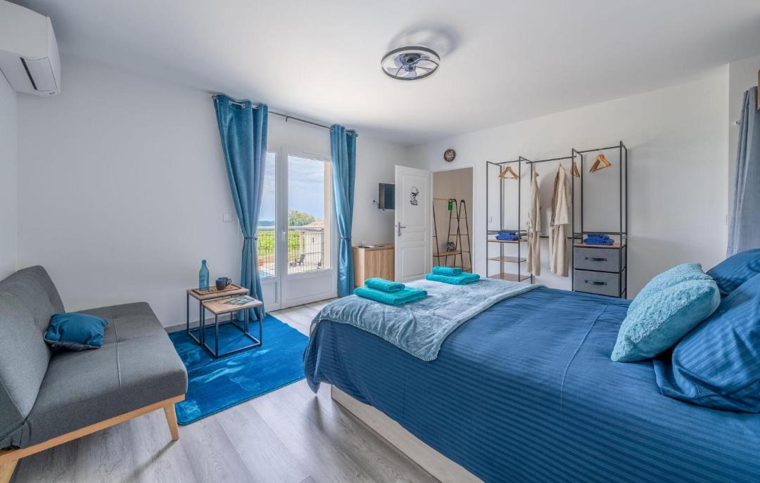 Photo of Bedroom in Belves-de-Castillon
