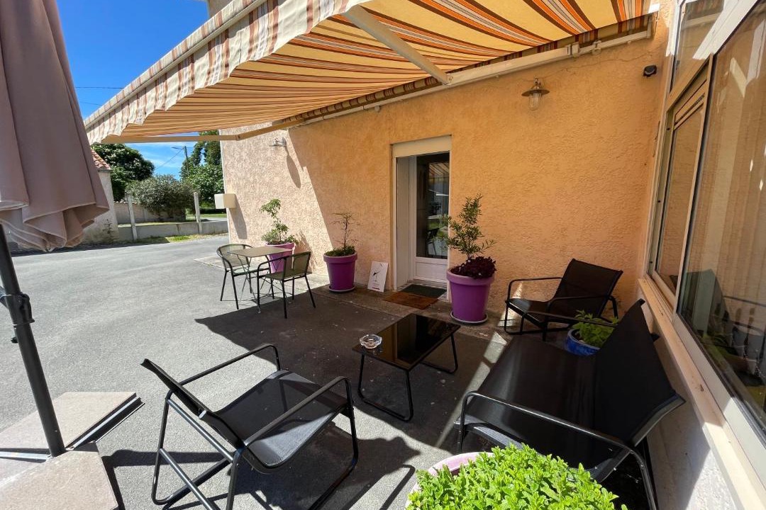 Photo of Patio Balcony in Port-des-Barques