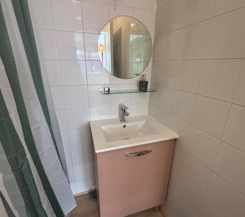 Photo of Bathroom in North district