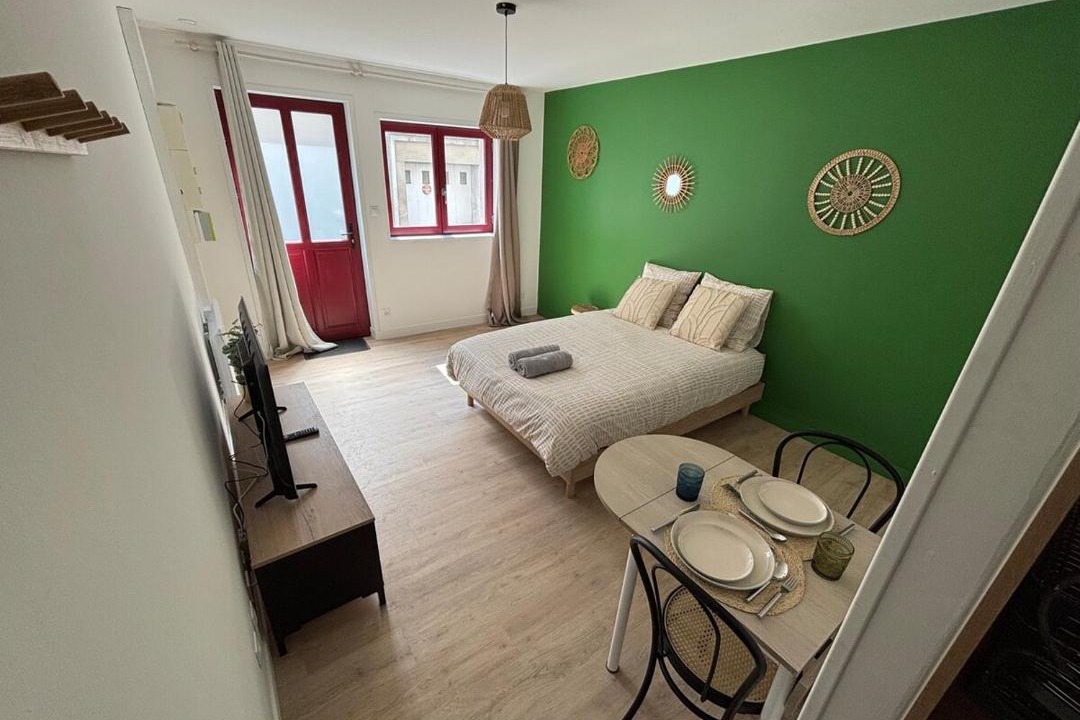 Photo of Bedroom in North district