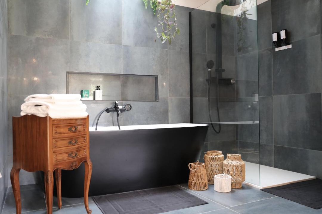 Photo of Bathroom in Pommiers-Moulons