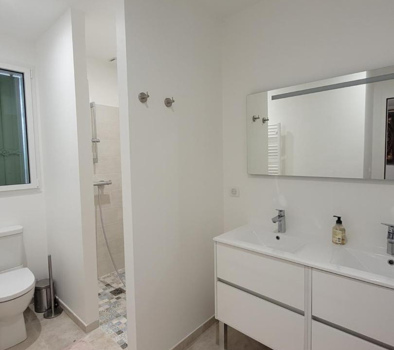 Photo of Bathroom in Boyardville