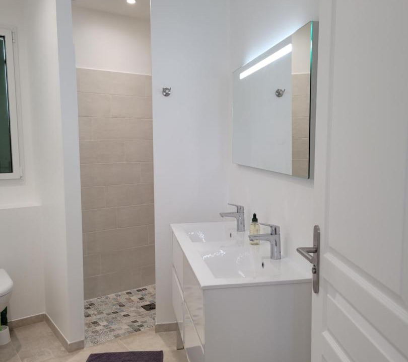 Photo of Bathroom in Boyardville