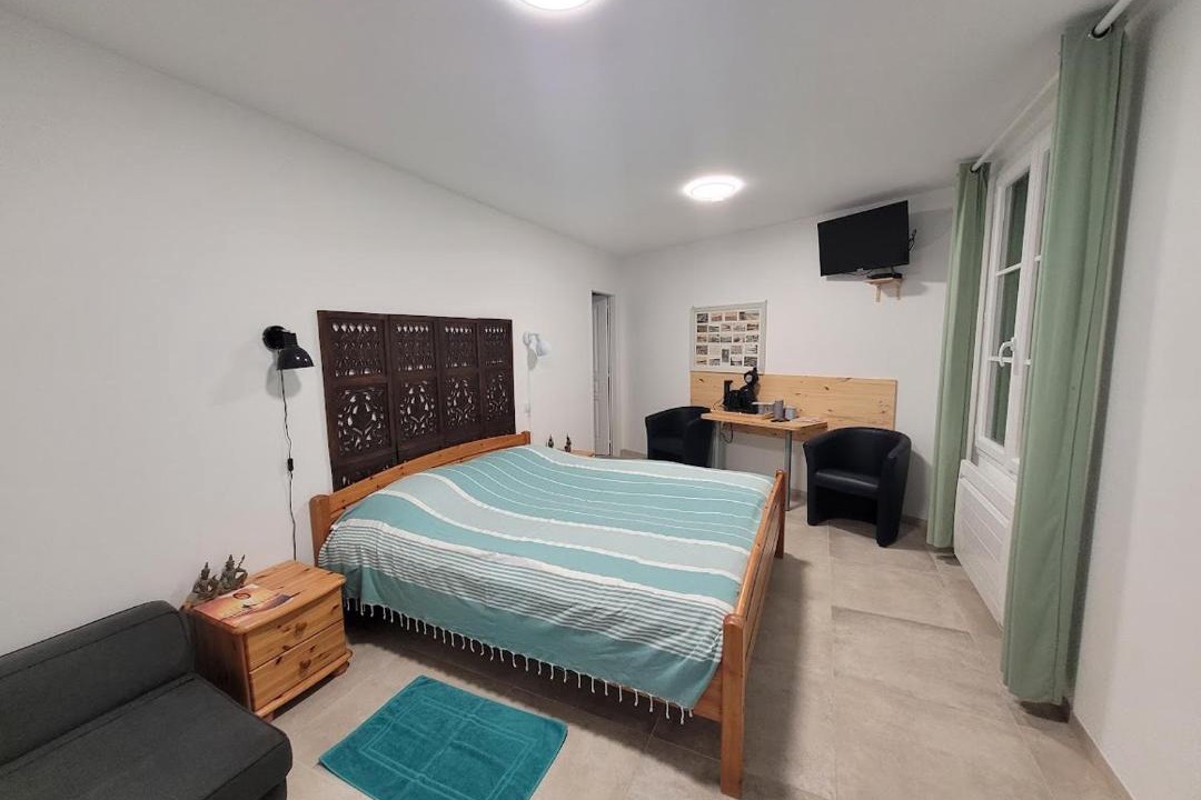 Photo of Bedroom in Boyardville