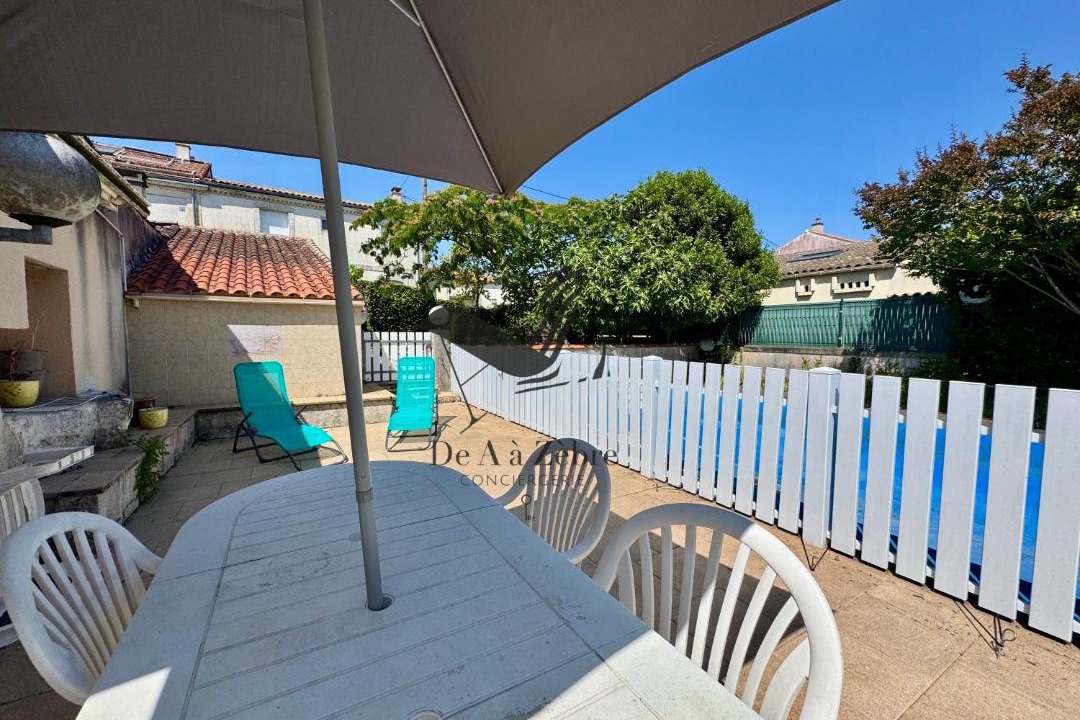 Photo of Patio Balcony in Port-des-Barques