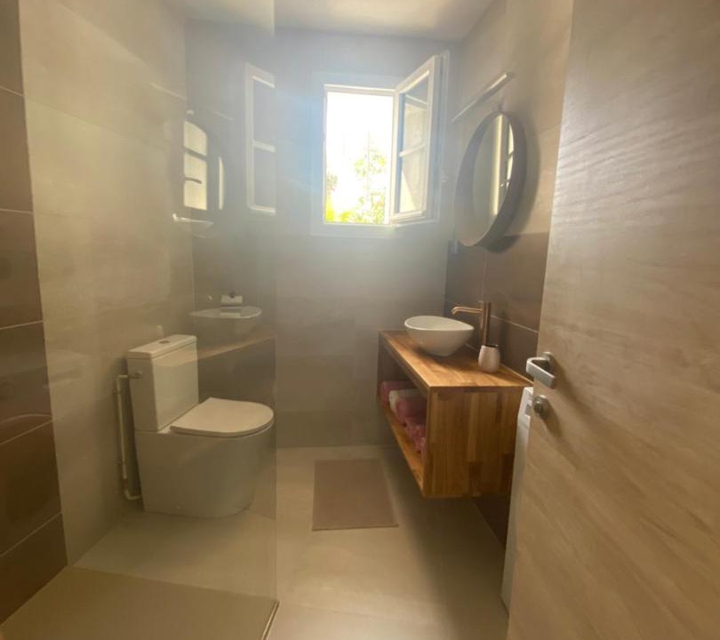 Photo of Bathroom in Etaules