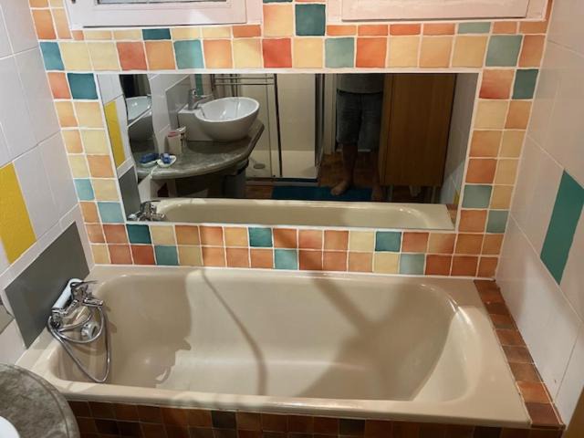Photo of Bathroom in Bourg-sur-Gironde