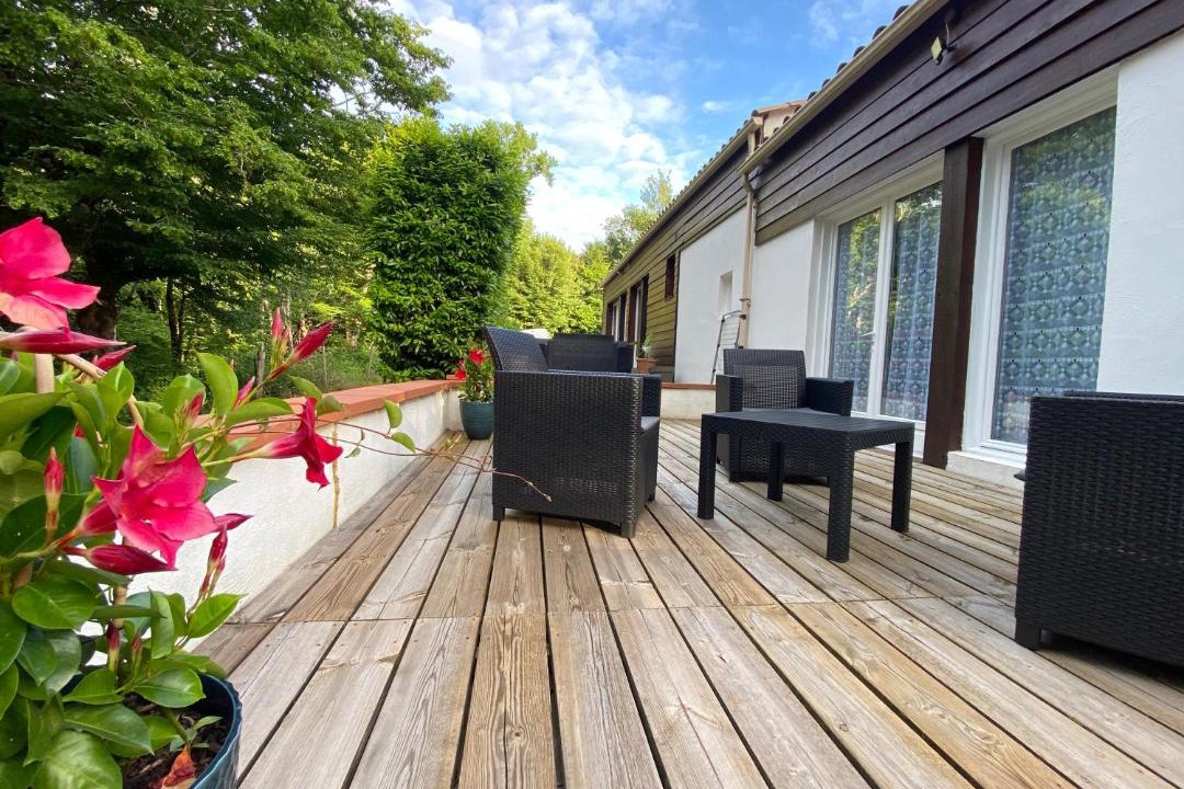 Photo of Patio Balcony in La Celle-sous-Gouzon