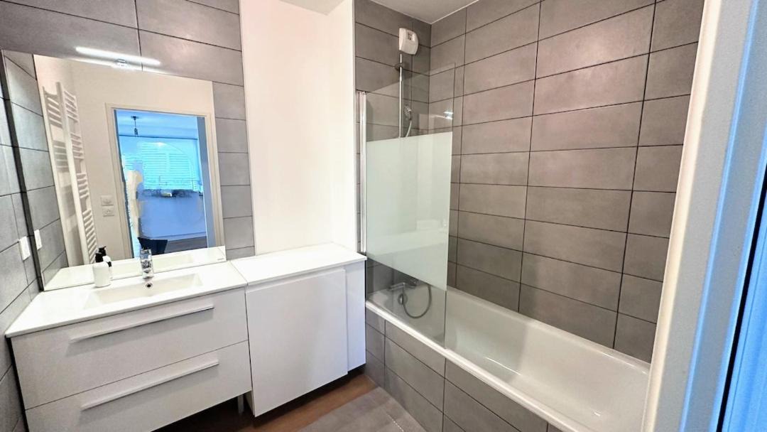 Photo of Bathroom in Saint Jean Station District