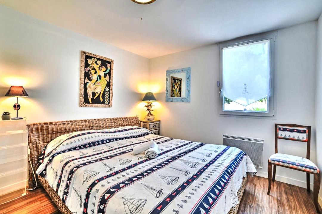 Photo of Bedroom in Domino