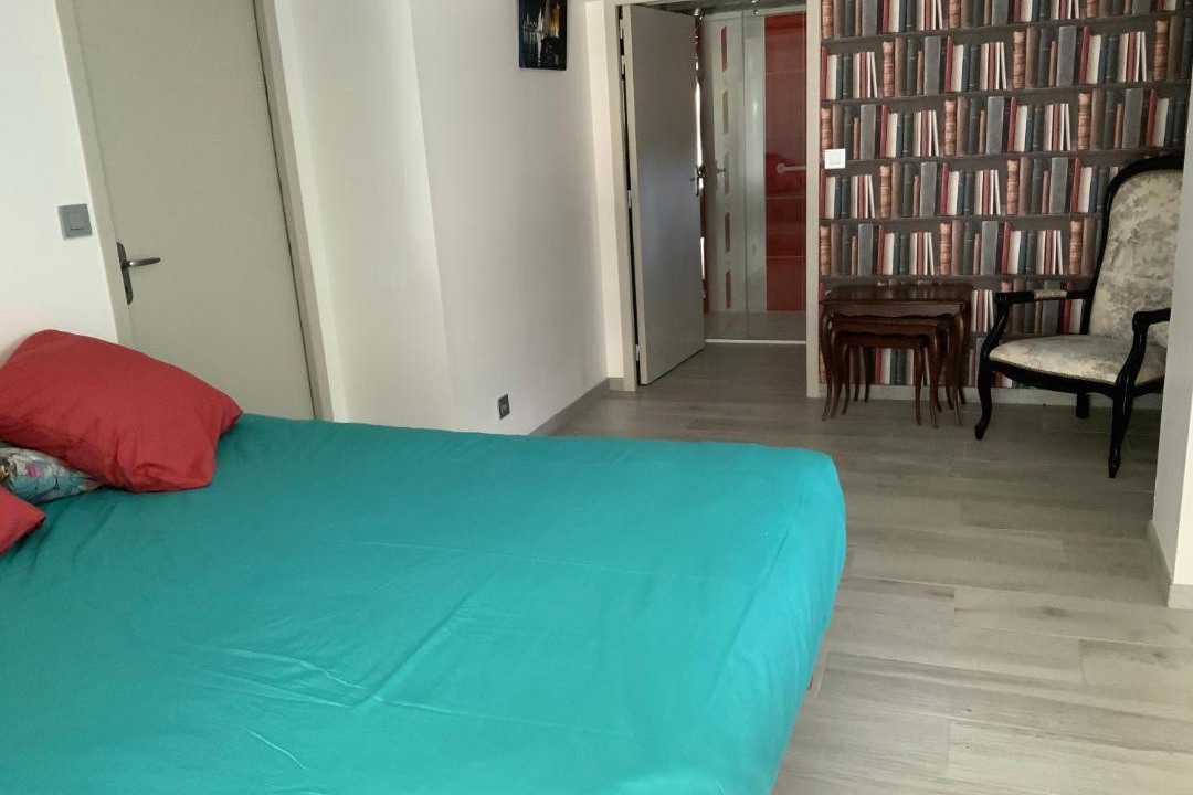 Photo of Bedroom in Marcay
