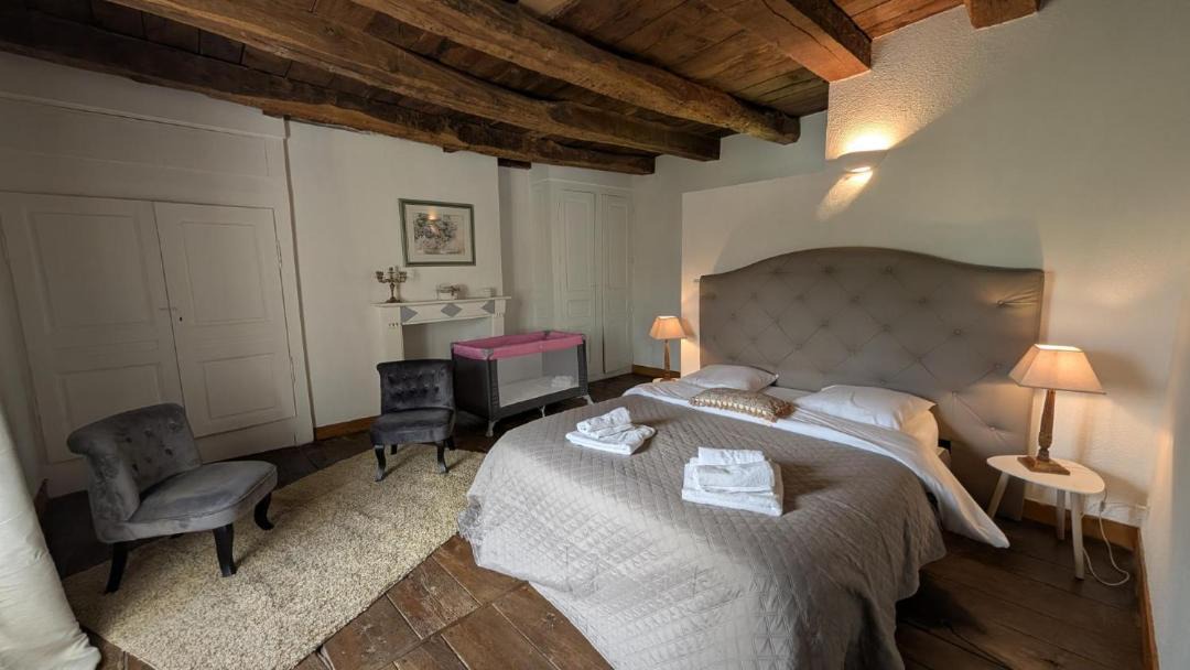 Photo of Bedroom in Saint-Gence