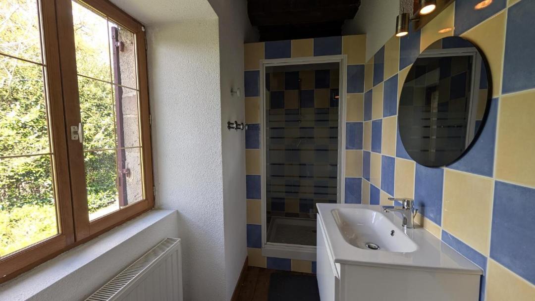 Photo of Bathroom in Saint-Gence