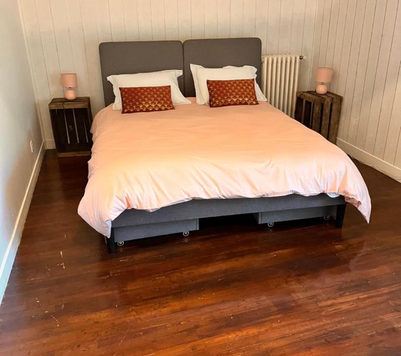 Photo of Bedroom in Sommieres-du-Clain
