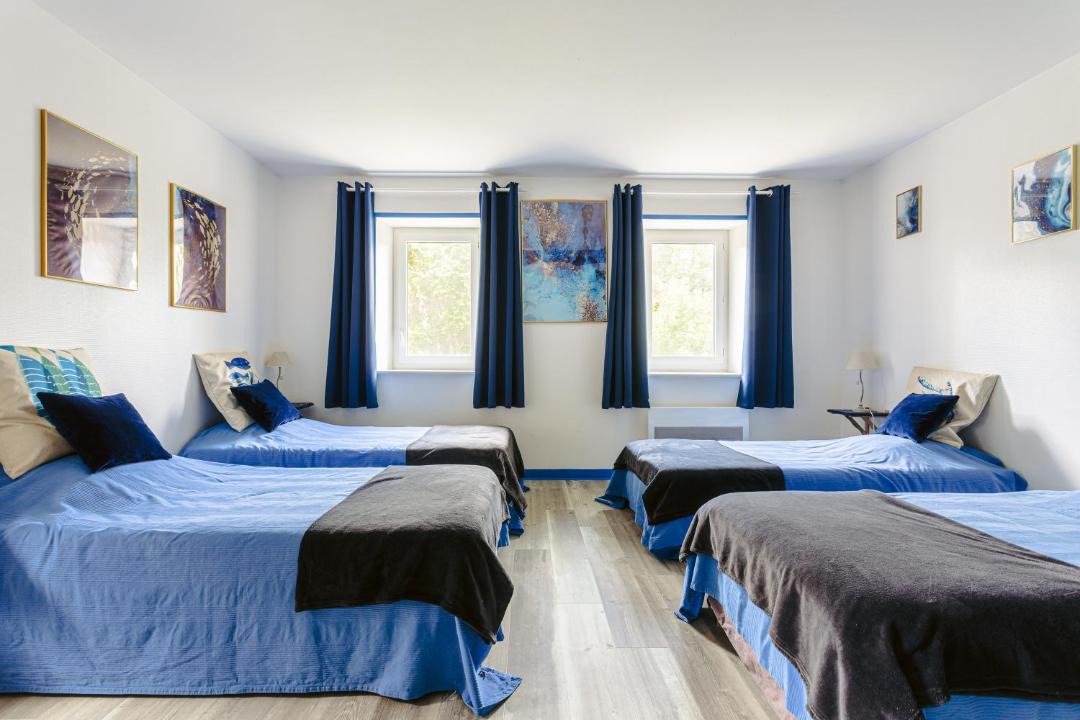 Photo of Bedroom in Genouille