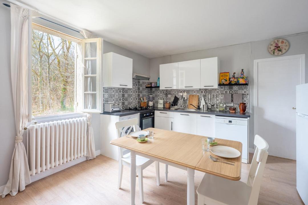 Photo of Kitchen in Negrondes