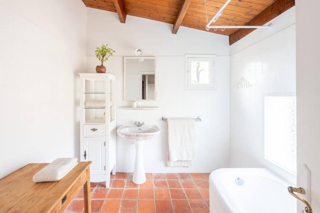 Photo of Bathroom in Negrondes