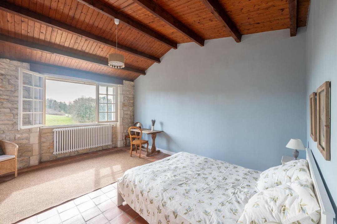 Photo of Bedroom in Negrondes