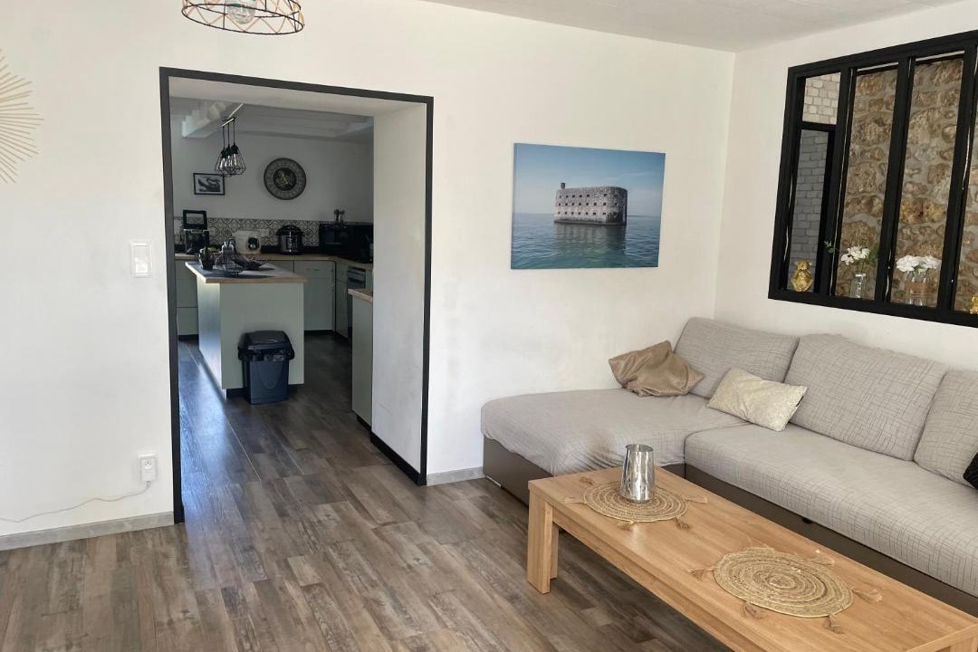 Photo of Livingroom in Gemozac