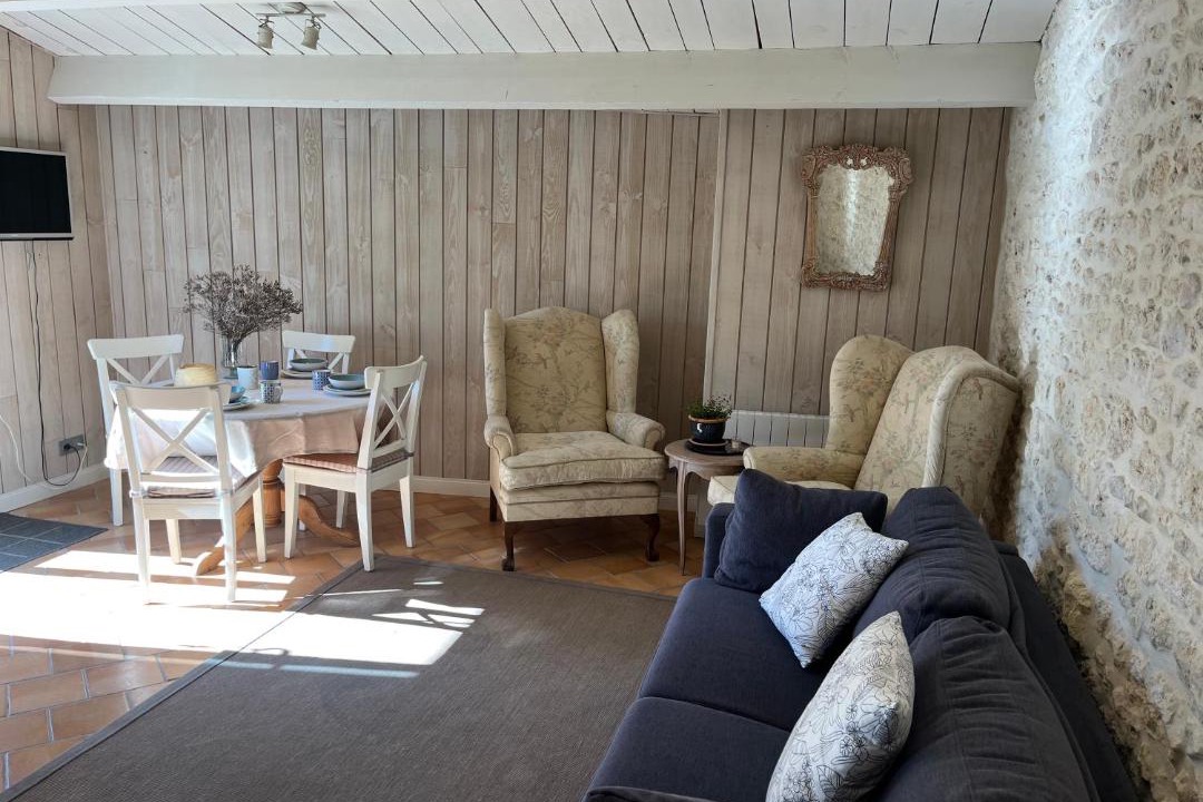 Photo of Livingroom in Saint Nazaire sur Charente