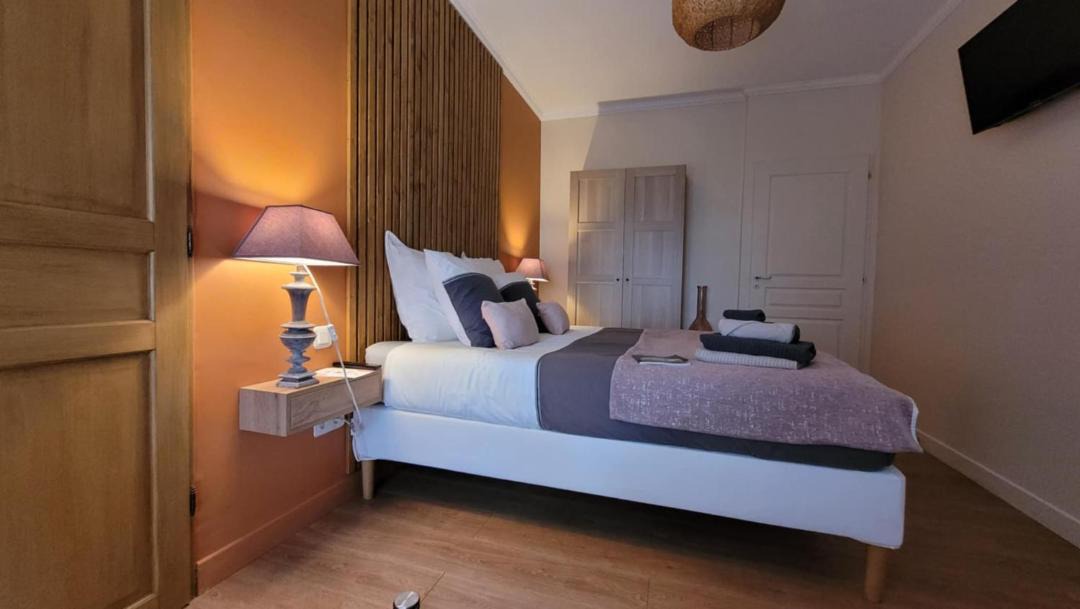 Photo of Bedroom in Saint-Magne-de-Castillon
