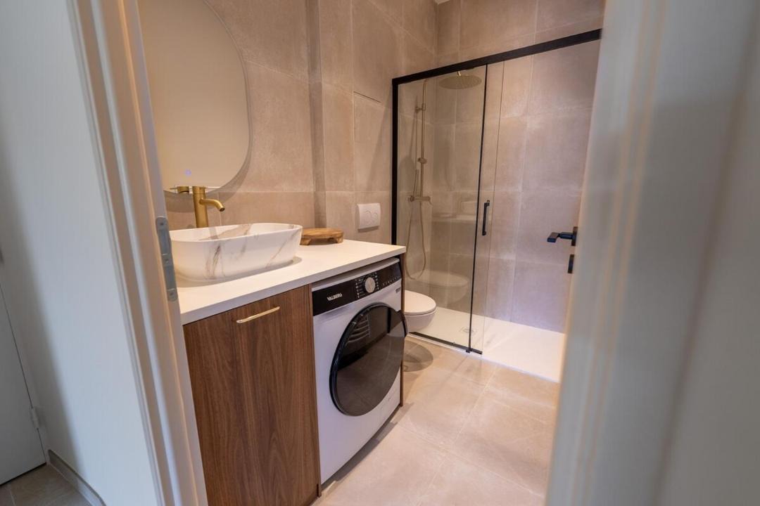 Photo of Bathroom in Chateauneuf-les-Martigues