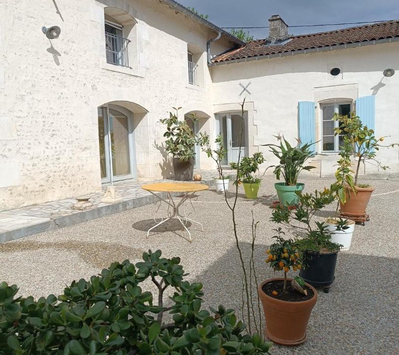 Photo of Others in Saint-Maigrin