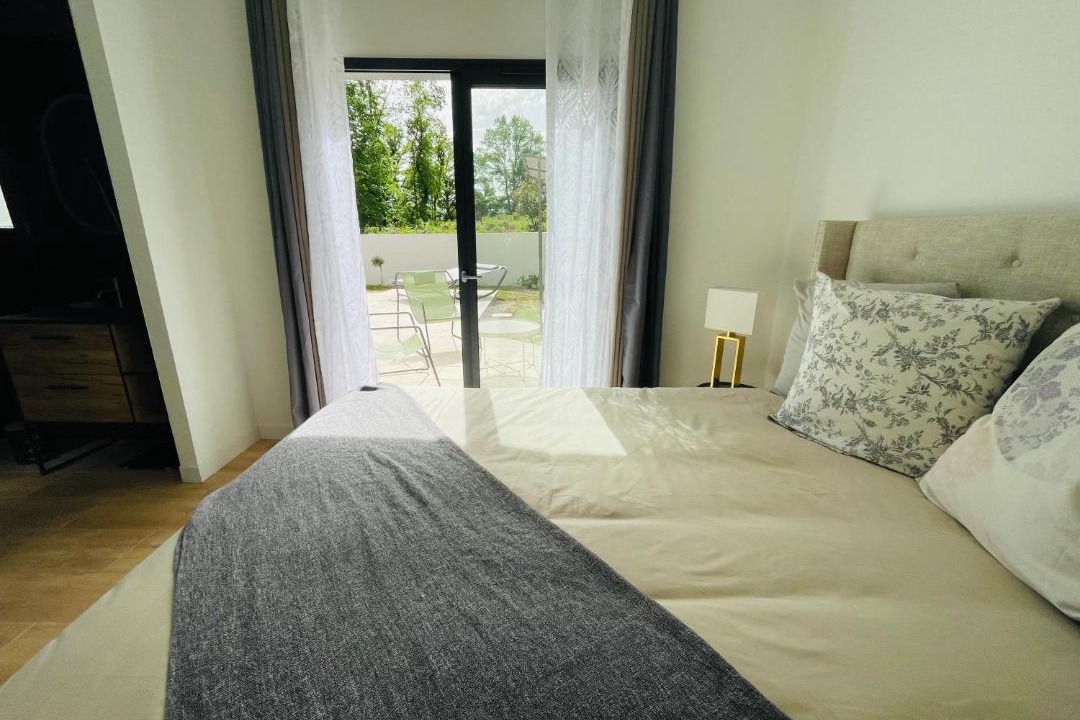 Photo of Bedroom in Creysse