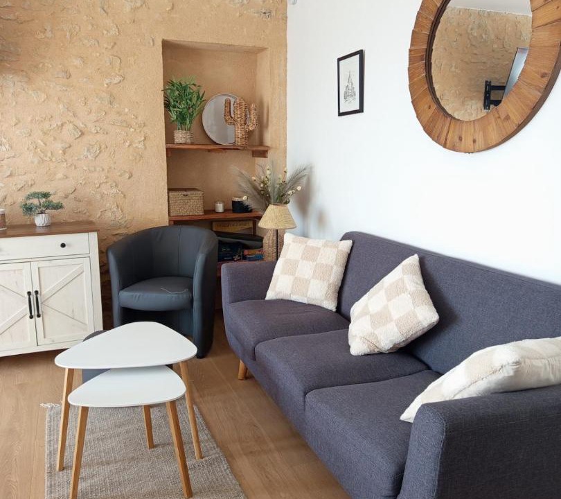 Photo of Livingroom in Faleyras
