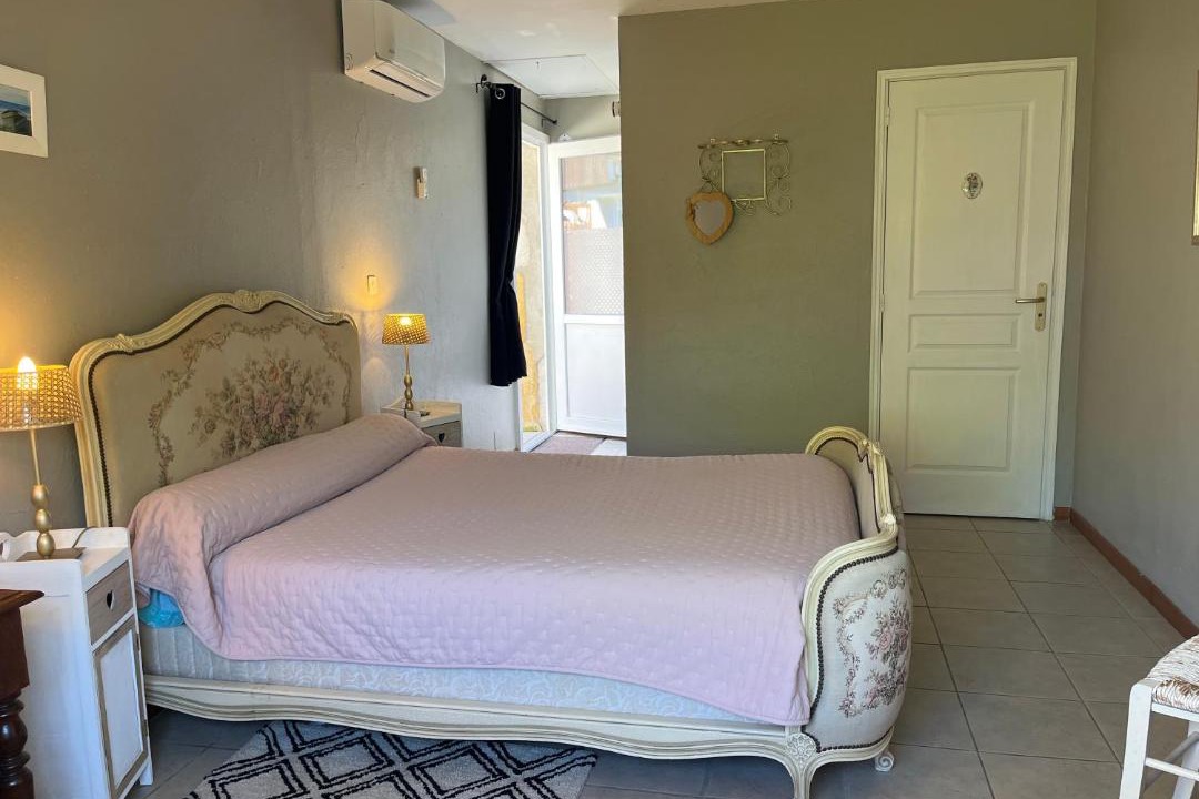 Photo of Bedroom in Vignonet