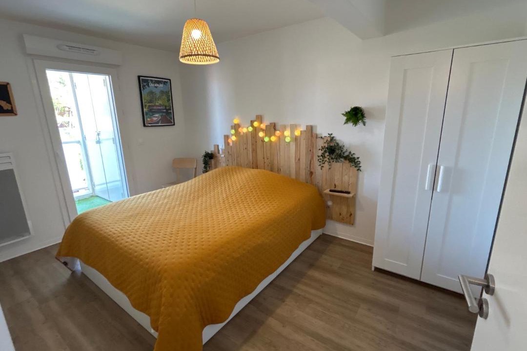 Photo of Bedroom in Lacanau-Ocean