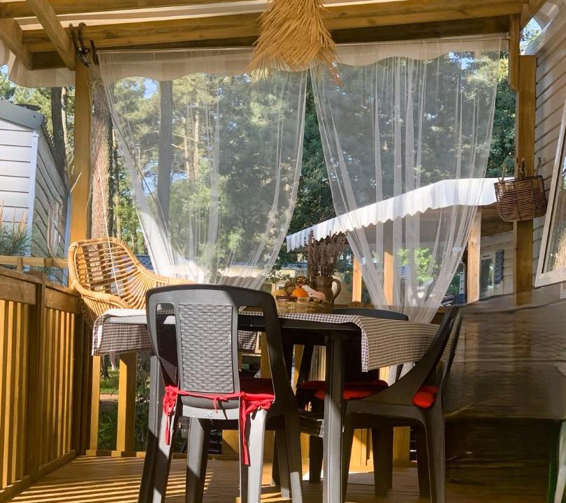 Photo of Patio Balcony in Saint-Julien-en-Born