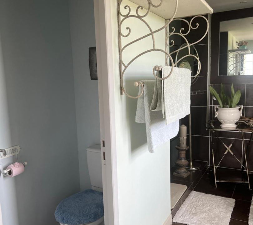 Photo of Bathroom in Vacqueyras
