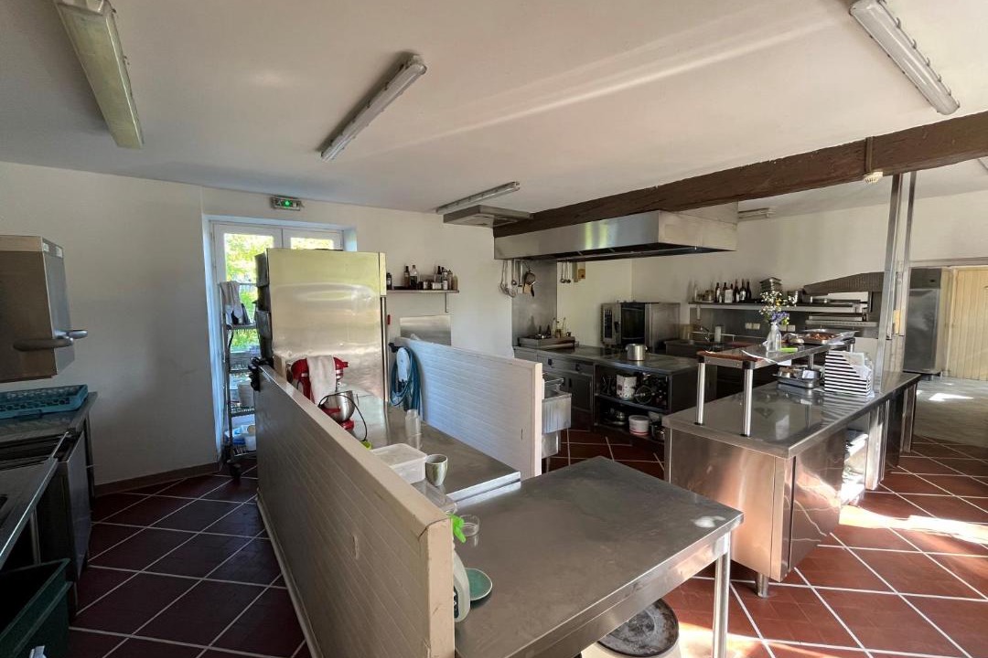 Photo of Kitchen in Dirac