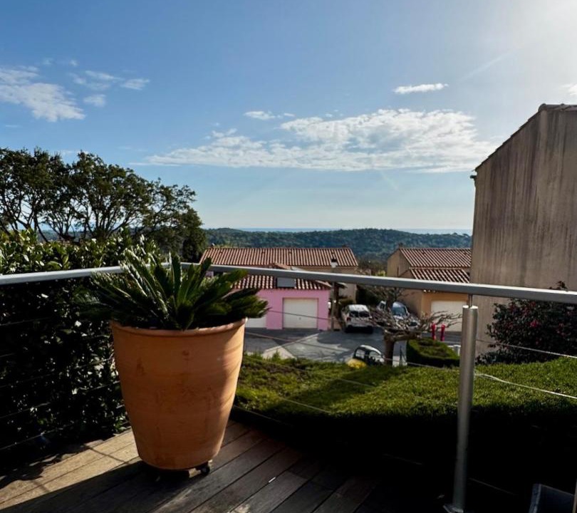 Photo of Patio Balcony in Ramatuelle