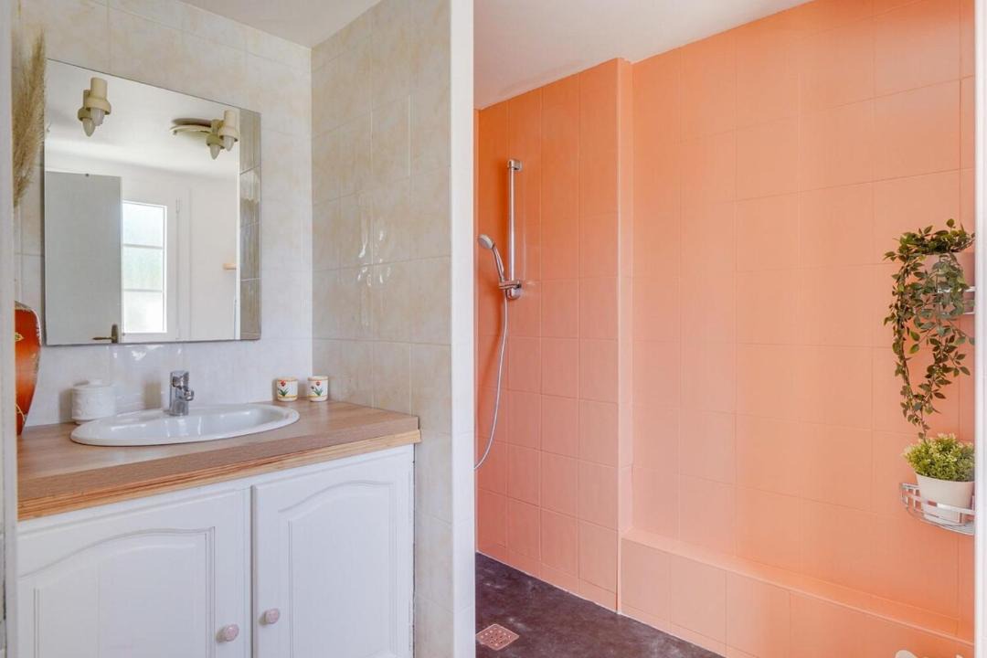 Photo of Bathroom in Saint-Emilion