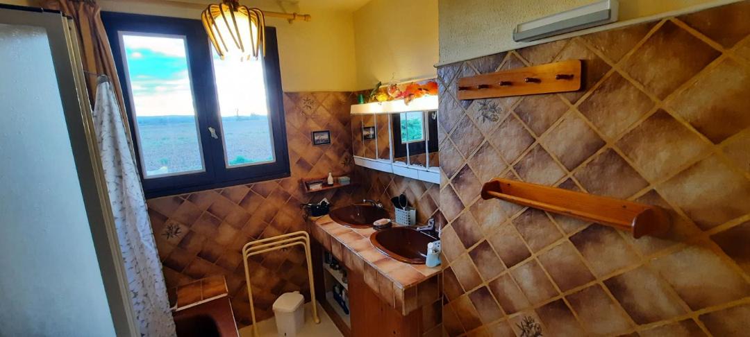 Photo of Bathroom in Cours-de-Pile