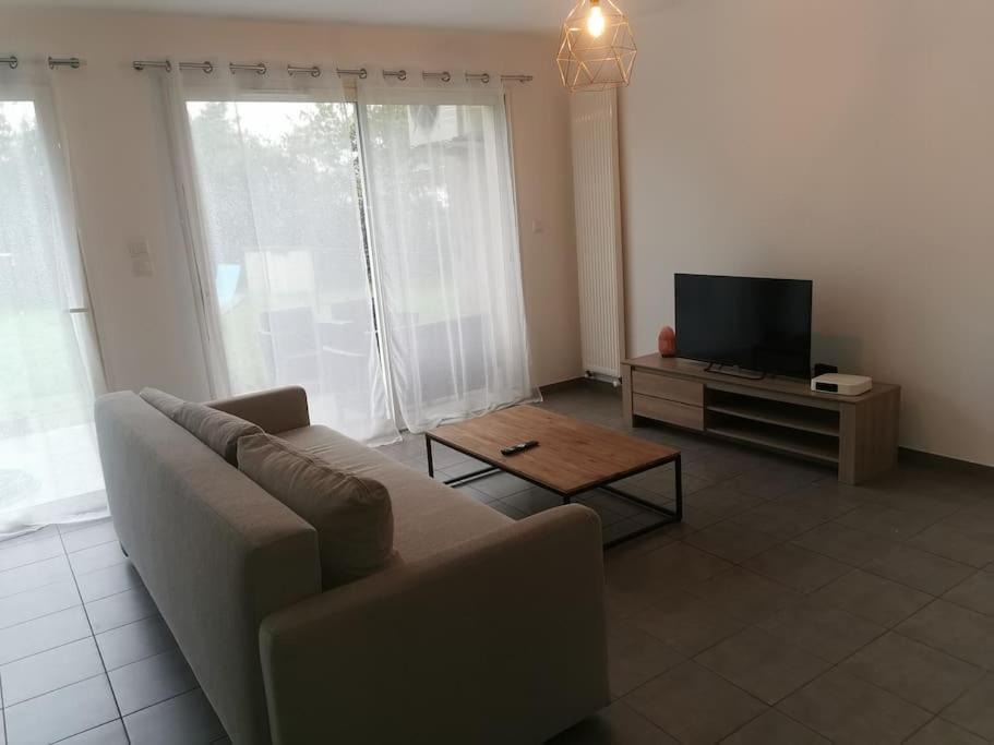 Photo of Livingroom in Saint-Andre-de-Cubzac