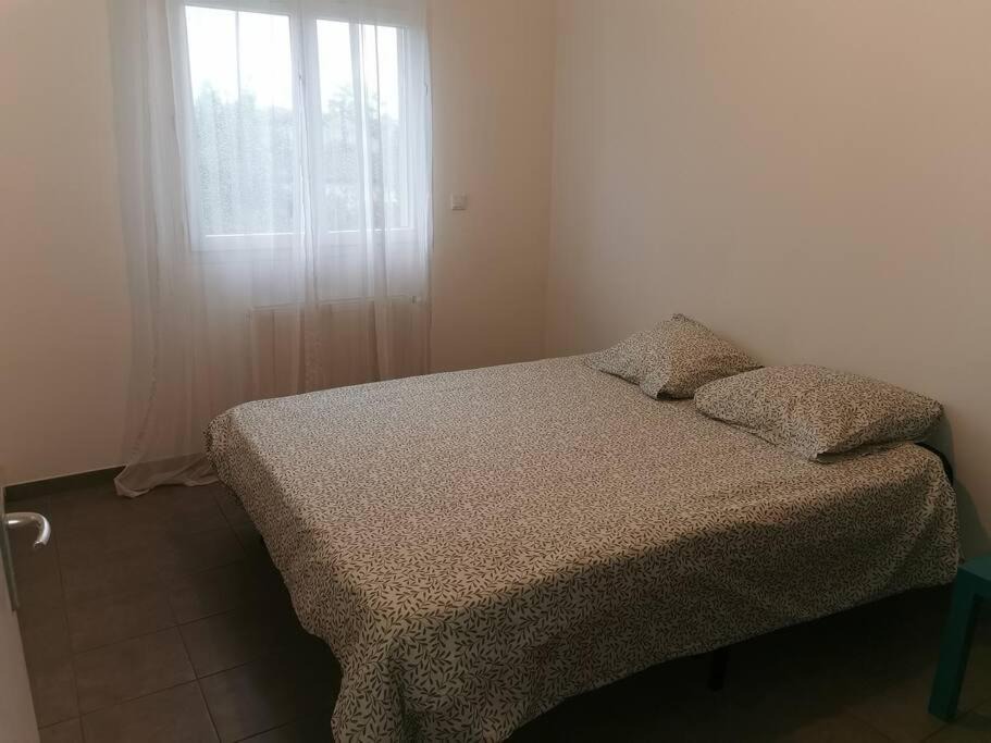 Photo of Bedroom in Saint-Andre-de-Cubzac