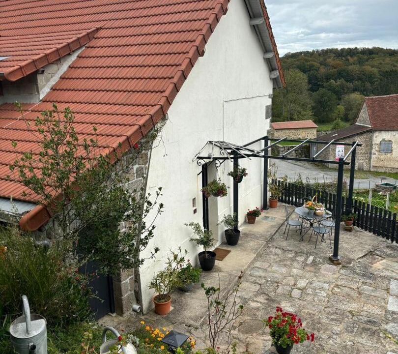 Photo of Others in Saint-Pardoux-d'Arnet
