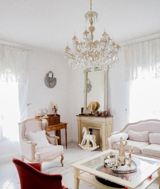 Photo of Livingroom in Saint-Medard-d'Aunis