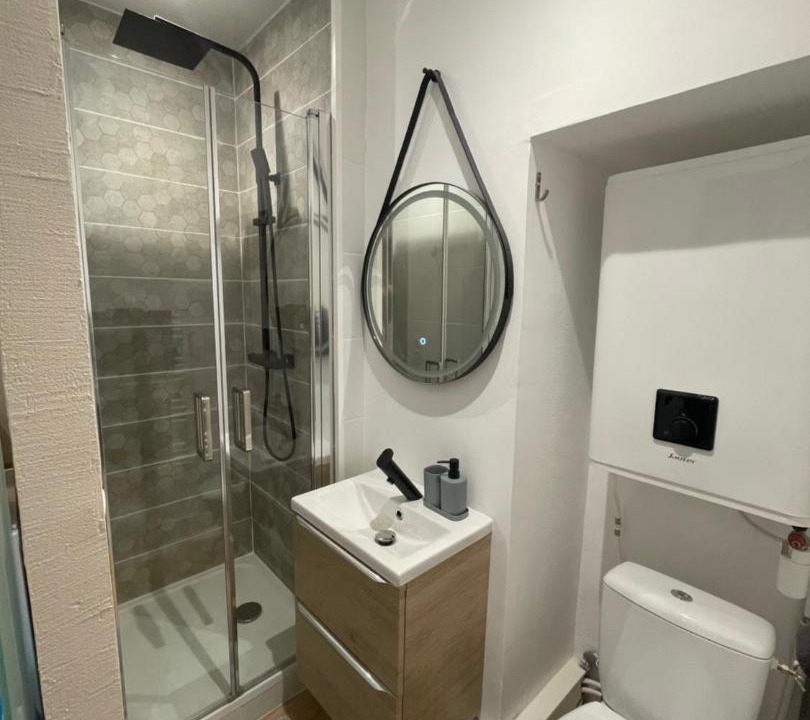 Photo of Bathroom in Loudun