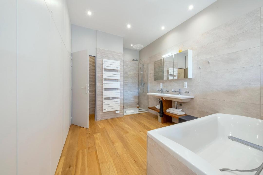 Photo of Bathroom in La Rochelle City Centre