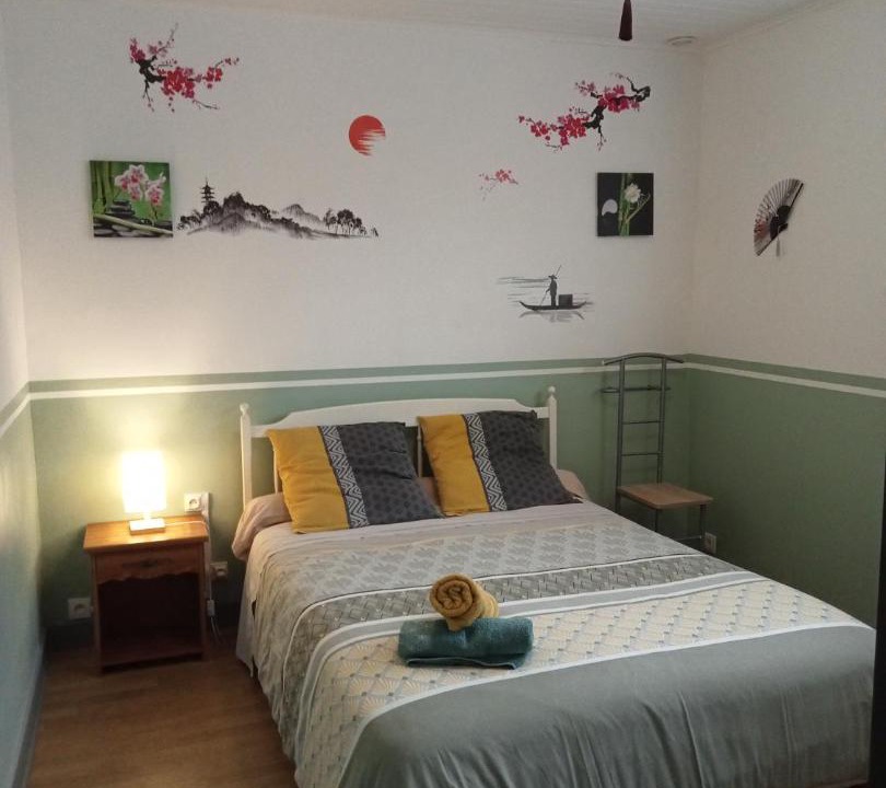 Photo of Bedroom in Saint-Medard-de-Guizieres