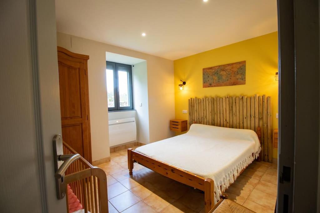 Photo of Bedroom in Saint-Crepin-et-Carlucet