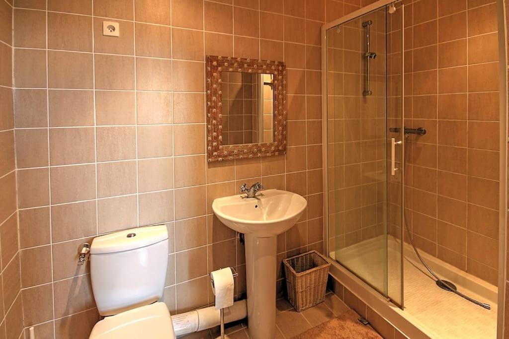 Photo of Bathroom in Villemain