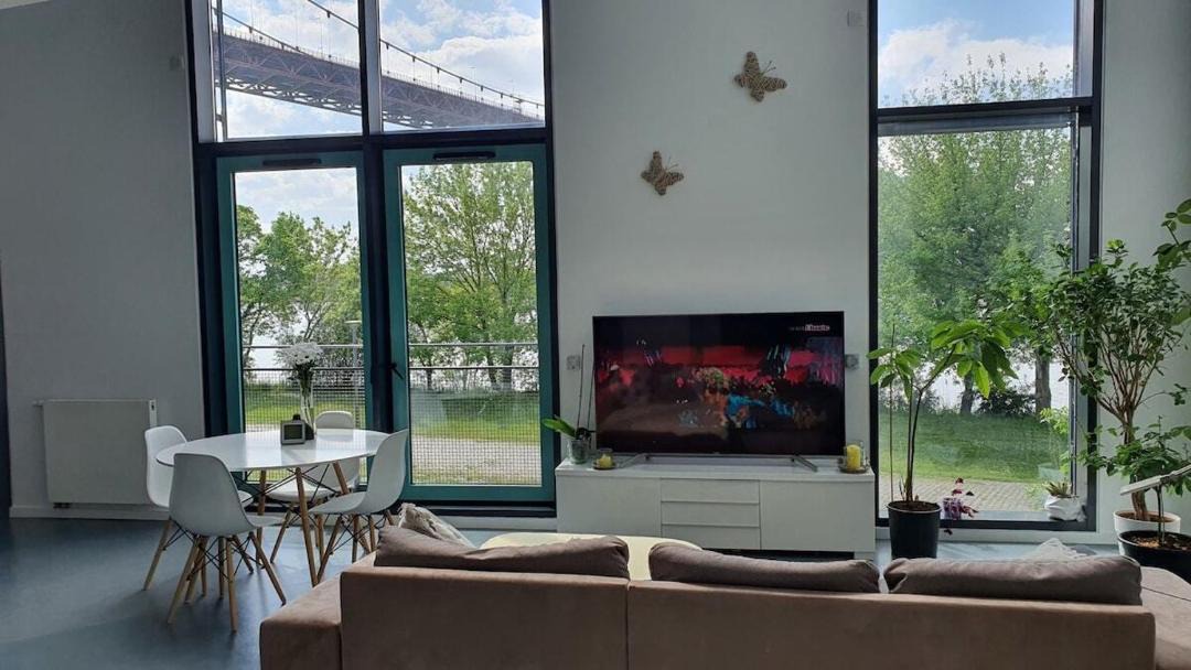 Photo of Livingroom in Lormont