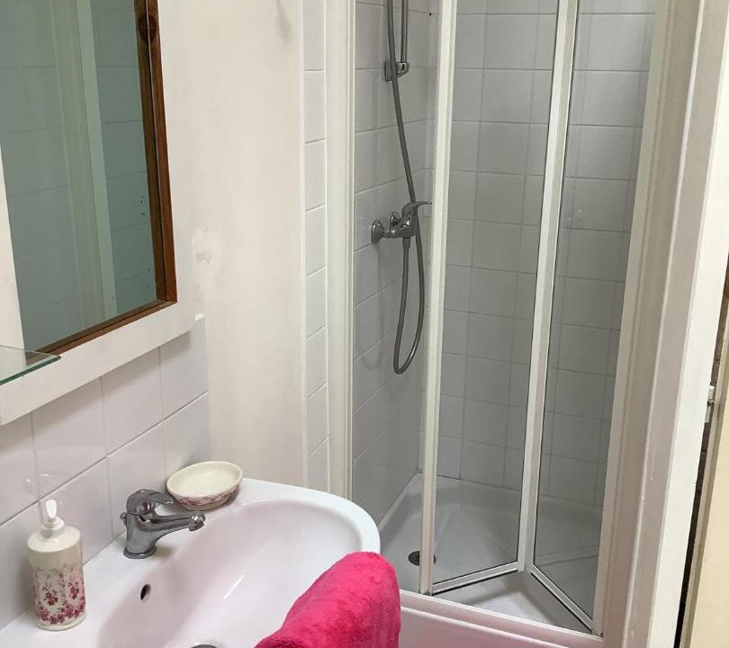 Photo of Bathroom in Agris