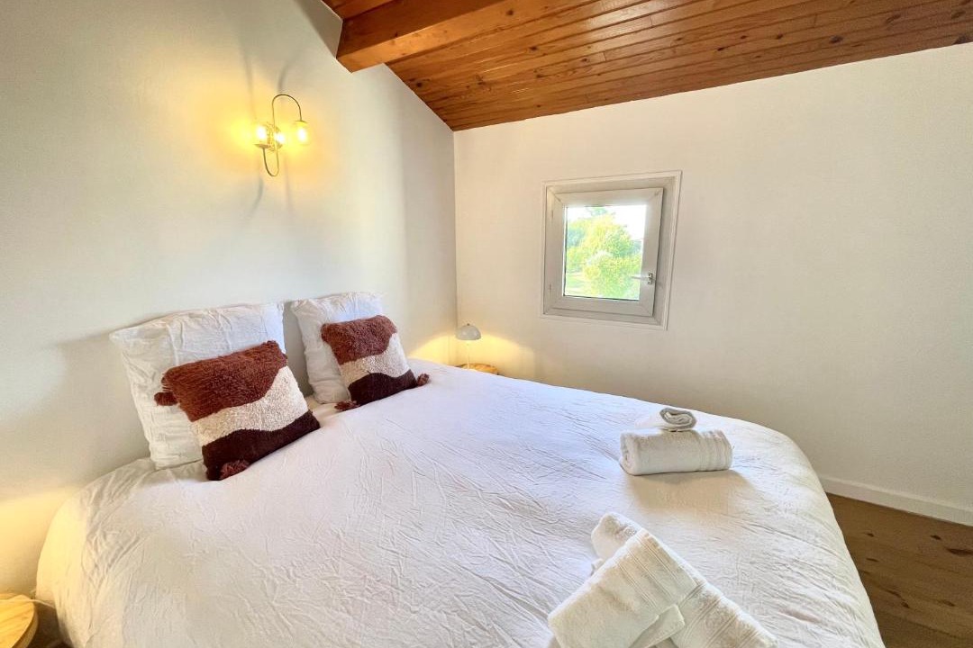 Photo of Bedroom in Saint-Jean-d'Angely
