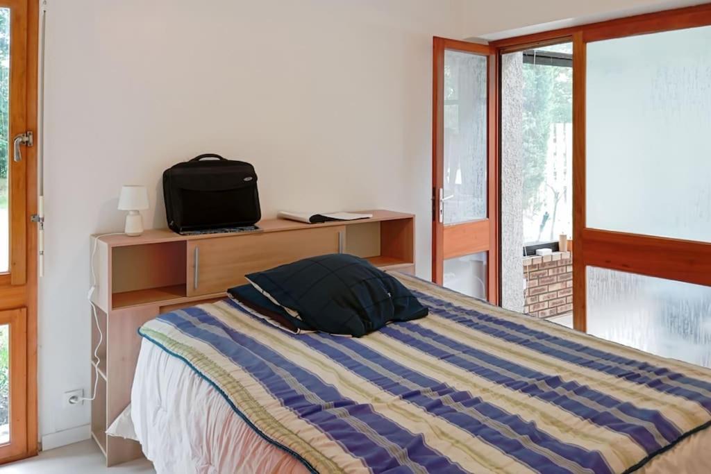 Photo of Bedroom in Saint-Morillon